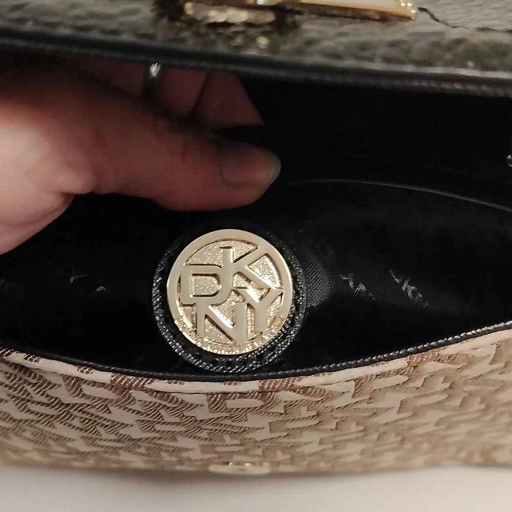 2/$30 DKNY Black and Brown‎ Women's Clutch Purse